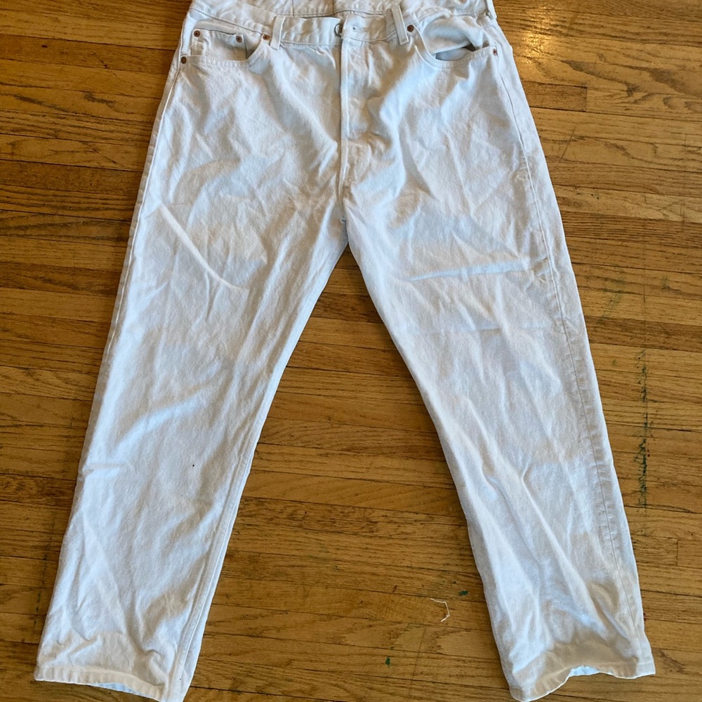 Retro white Levi’s ! 501 W 40 L 32 , great condition, very cool